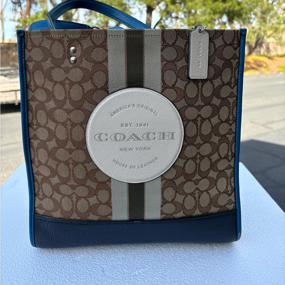 Coach Dempsey tan/blue tote bag